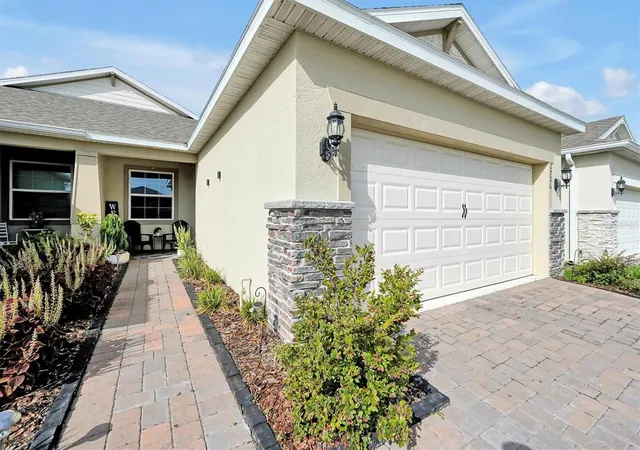 Photo 3 of House for sale at 2726 Summer Retreat Ln, Kissimmee, FL 34744 | MLS# TB8528728 | Listing updated on 2026-08-26