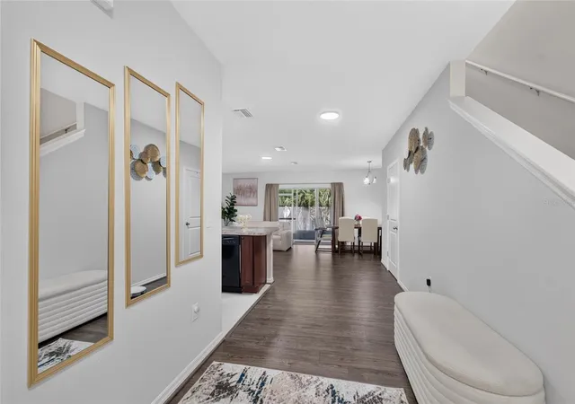 4th image of 12925 Shady Fern Ln, Gibsonton, FL 33534 | MLS# TB8528748