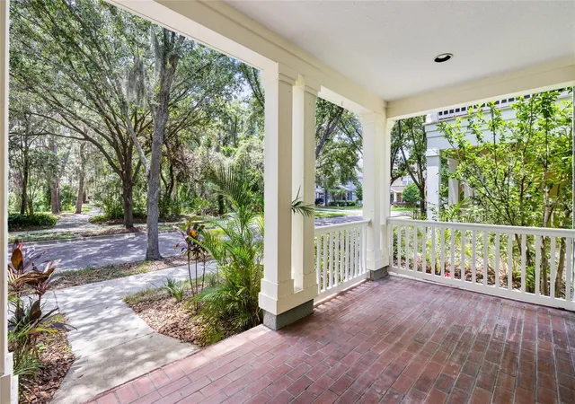 Photo 4 of Single family home for sale at 5906 Beaconpark St, Lithia, FL 33547 | MLS# TB8528758 | Listing updated on 2026-07-25