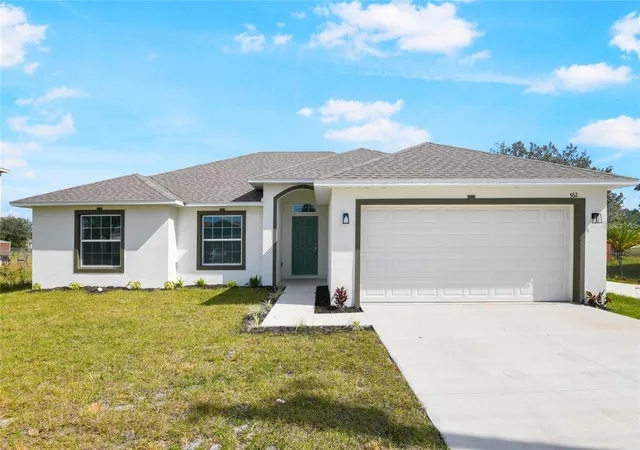 Photo 1 of Single family home for sale at 562 Maricopa Dr, Kissimmee, FL 34758 | MLS# O6424669 | Listing updated on 2026-09-27