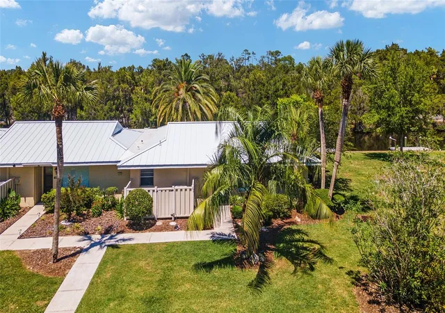 3rd image of 11364 W Bayshore Dr, Crystal River, FL 34429 | MLS# OM728383