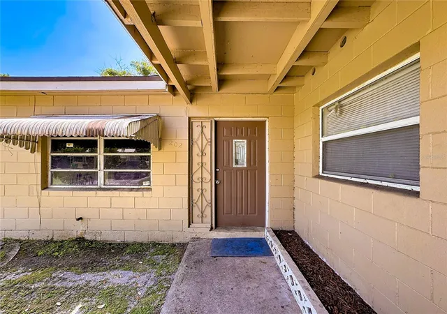 3rd image of 202 N 39th St, Fort Pierce, FL 34947 | MLS# TB8528790
