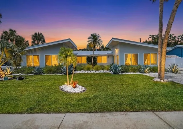 Multi family home for sale at 6203 Holmes Blvd, HOLMES BEACH, FL 34217 | MLS# A4699847