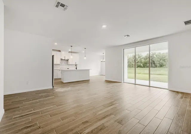 Photo 4 of Single family home for sale at 3819 Orange Forest Ln, Bartow, FL 33830 | MLS# TB8528797 | Listing updated on 2026-10-22