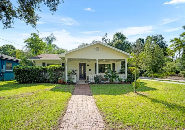 Photo 1 of Single family home for sale at 501 Meridale Ave, Orlando, FL 32803 | MLS# O6424715 | Listing updated on 2026-10-03