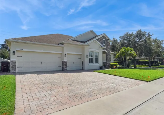 Single family home for sale at 1529 Alligator St, Saint Cloud, FL 34771 | MLS# O6424716 | Listing updated on 2026-08-26