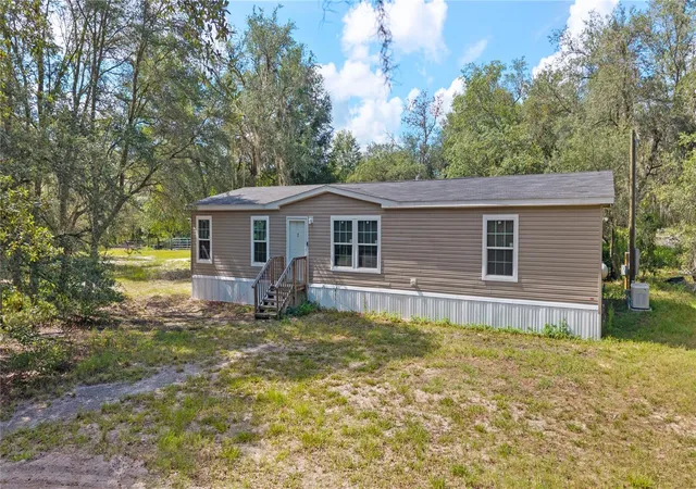 Homes for sale in Branford, FL | 119 Ne 98th Ln, Branford, FL 32008 | MLS# GC541924