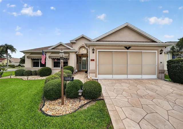 Photo 1 of Single family home for sale at 1302 Jimenez Ct, Lady Lake, FL 32159 | MLS# G5115054 | Listing updated on 2026-08-12