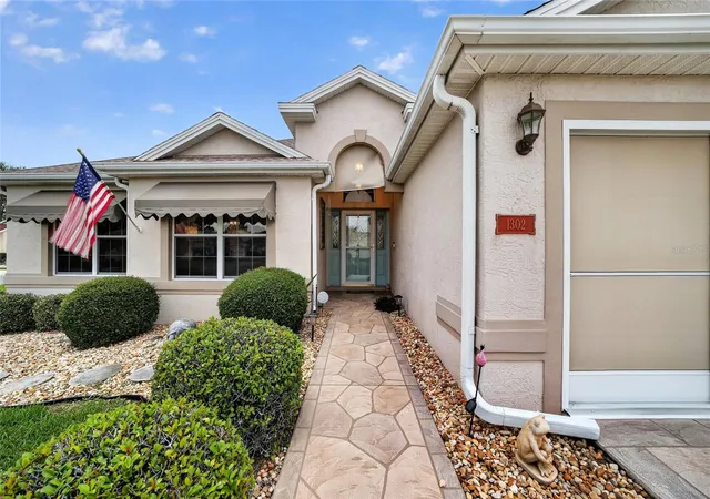 Photo 3 of Single family home for sale at 1302 Jimenez Ct, Lady Lake, FL 32159 | MLS# G5115054 | Listing updated on 2026-08-12