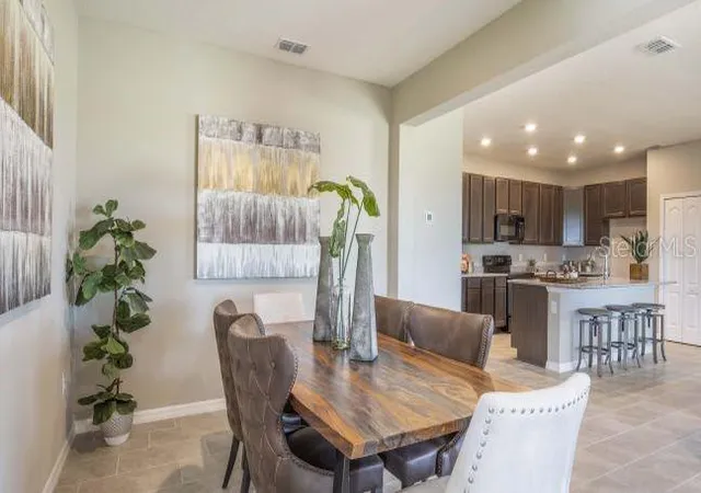 4th image of 25125 Thornhill Dr, Sorrento, FL 32776 | MLS# O6424728