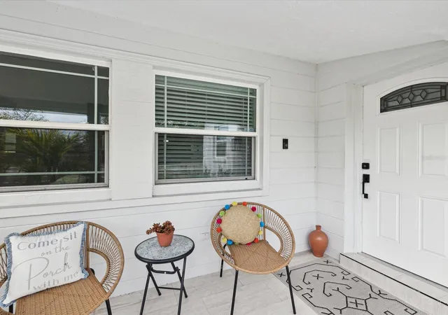 Photo 4 of Single family home for sale at 10264 Oakhurst Rd, Largo, FL 33774 | MLS# TB8528817 | Listing updated on 2026-07-15