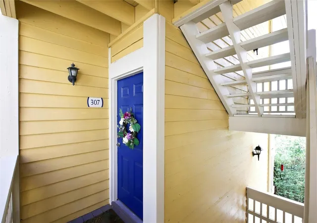 2nd image of 115 112Th Ave Ne, St. Petersburg, FL 33716