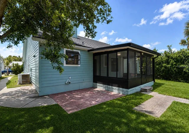 Photo 3 of Single family home for sale at 756 Pine Shrs Cir, New Smyrna Beach, FL 32168 | MLS# O6424752 | Listing updated on 2026-09-11
