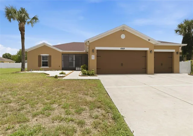 Photo 1 of Single family home for sale at 4069 Marina Isle Dr, Kissimmee, FL 34746 | MLS# O6424753 | Listing updated on 2026-10-08