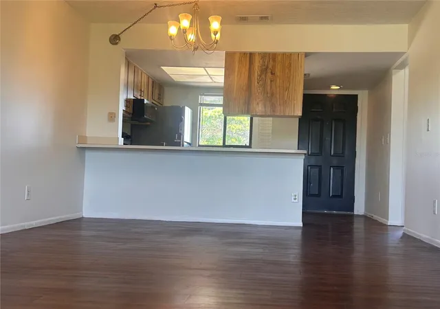 Listing Photo 4 - Condo for sale in building located at 1712 University Ln, COCOA, FL 32922 - Unit #307