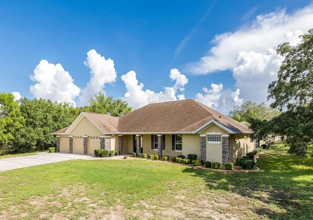 Photo 1 of Single family home for sale at 343 Royal Palm Way, Spring Hill, FL 34608 | MLS# W7887601 | Listing updated on 2026-08-28