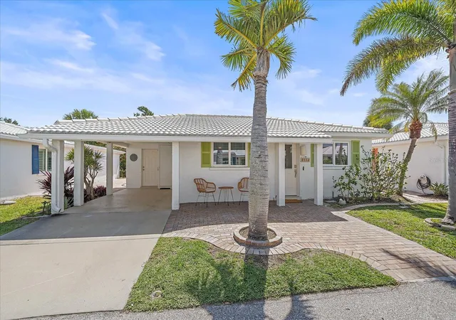 1st image of 914 Spanish Dr S #76, Longboat Key, FL 34228 | MLS# A4699874