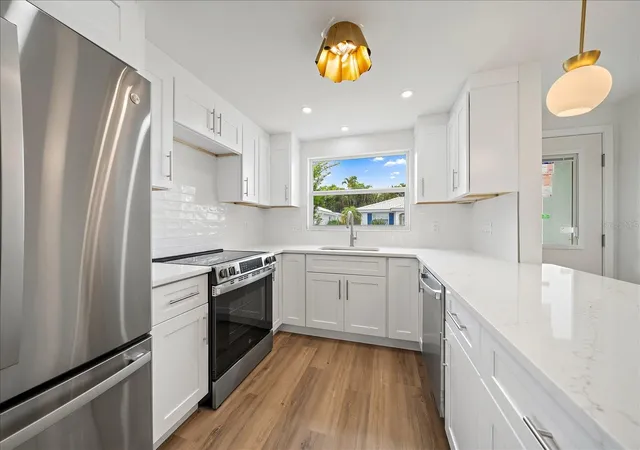 4th image of 683 Spanish Dr S, LONGBOAT KEY, FL 34228
