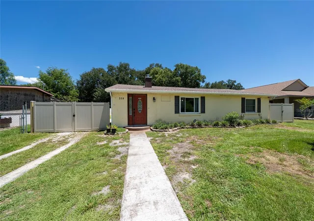 Photo 1 of Single family home for sale at 518 Tohopekaliga Ave, Kissimmee, FL 34744 | MLS# S5153656 | Listing updated on 2026-09-21