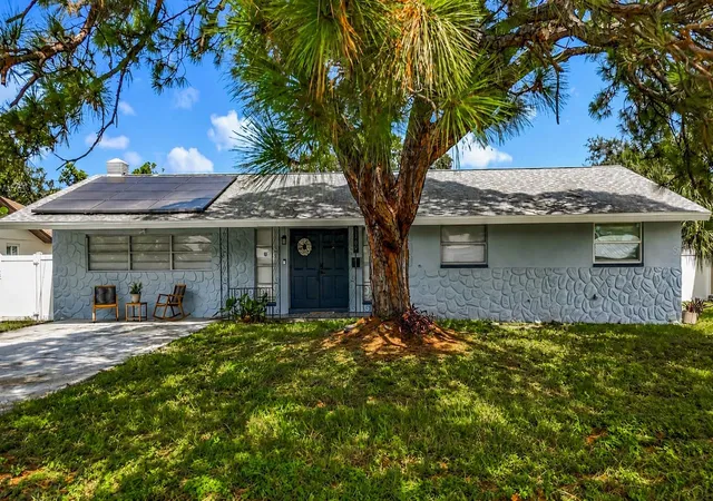 Photo 1 of Single family home for sale at 2449 66th Avenue S, Saint Petersburg, FL 33712 | MLS# TB8528889 | Listing updated on 2026-10-02