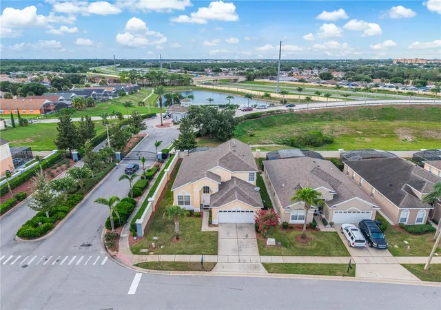 Photo 2 of Single family home for sale at 8184 Fan Palm Way, Kissimmee, FL 34747 | MLS# O6424807 | Listing updated on 2026-08-16