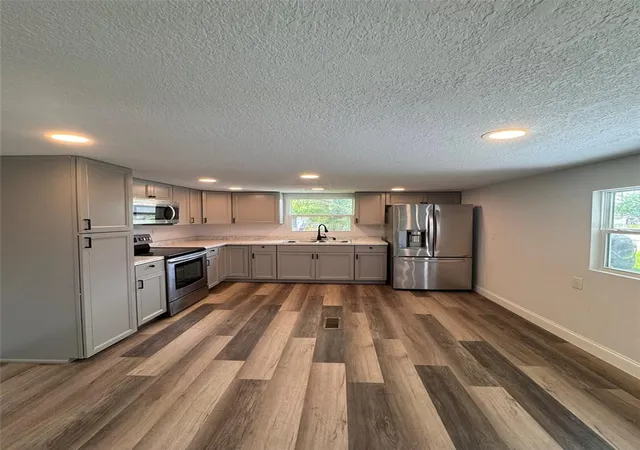 Photo 3 of Manufactured home for sale at 904 Robinson Ave, Saint Cloud, FL 34769 | MLS# S5153666 | Listing updated on 2026-09-05
