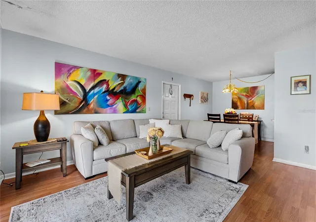 Listing Photo 4 - Condo for sale in building located at 8217 Sun Spring Cir, Orlando, FL 32825 - Unit #72