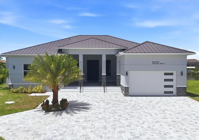 Photo 2 of Single family home for sale at 9232 Arrid Cir, Port Charlotte, FL 33981 | MLS# D6148063 | Listing updated on 2026-09-14