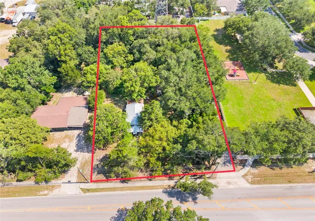Photo 1 of Land for sale at 140 W Ponkan Rd, Apopka, FL 32712 | MLS# O6424848 | Listing updated on 2026-10-05