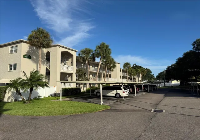 Condo for sale at 946 Virginia St #104, DUNEDIN, FL 34698 | MLS# TB8528946