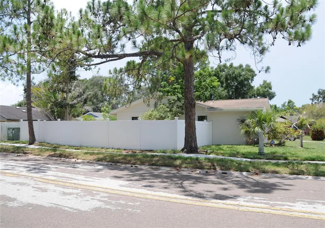 Photo 3 of Single family home for sale at 8002 Woodvine Pl, Tampa, FL 33615 | MLS# TB8528951 | Listing updated on 2026-10-06