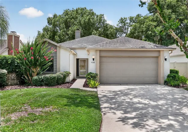 Photo 1 of Single family home for sale at 4588 Ne 4th Street, Ocala, FL 34470 | MLS# OM728419 | Listing updated on 2026-08-22