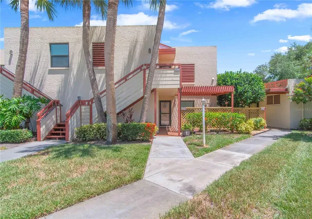 2nd image of 514 Spring Lakes Blvd, Bradenton, FL 34210 | MLS# C7528369