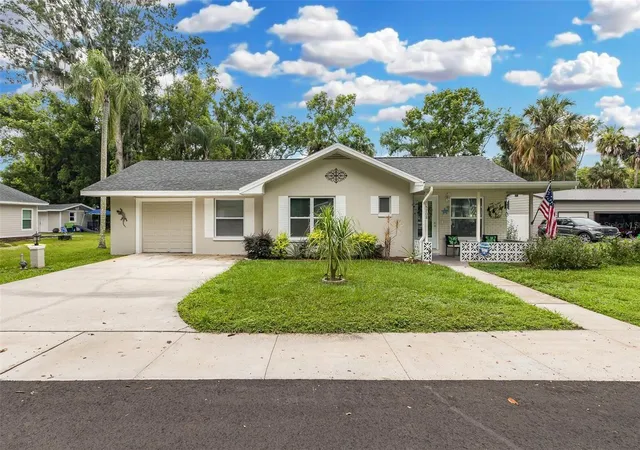 Photo 1 of Single family home for sale at 5708 Homecrest Rd, New Port Richey, FL 34652 | MLS# W7887613 | Listing updated on 2026-08-09