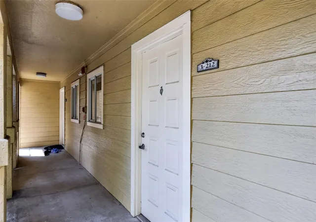 2nd image of 3 Arbor Club Dr #212, Ponte Vedra Beach, FL 32082 | MLS# C7528371