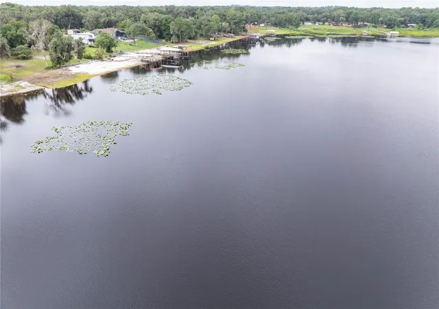 5th image of 114 Little Orange Lake Dr, Hawthorne, FL 32640 | MLS# GC541935