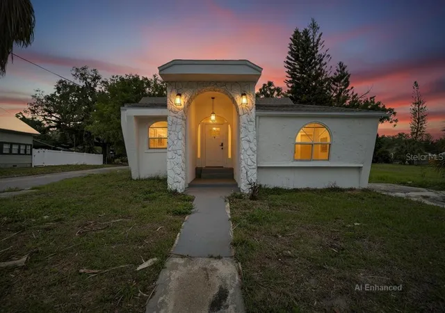 1st image of 800 N Church Ave, Mulberry, FL 33860 | MLS# TB8528980
