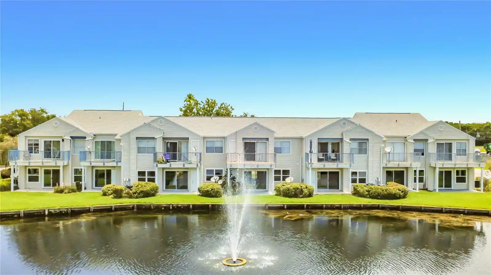 Listing Photo 1 - Condo for sale in 2504 Woodgate Blvd located at 2504 Woodgate Blvd, Orlando, FL 32822 - Unit #203