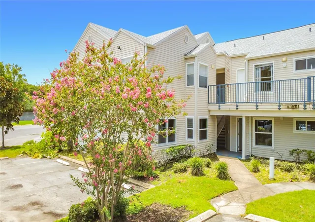 Photo 2 of Condo for sale at 2504 Woodgate Blvd #203, Orlando, FL 32822 | MLS# O6424900 | Listing updated on 2026-09-22
