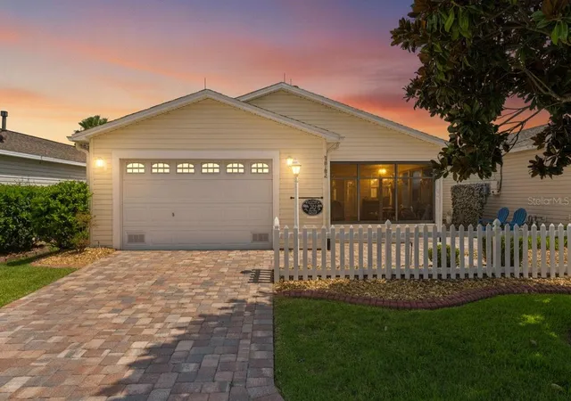 Photo 2 of Single family home for sale at 313 Varnville Way, The Villages, FL 32162 | MLS# R4911653 | Listing updated on 2026-10-08