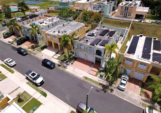 Homes for sale in Bayamon, PR | Paseo Viejo San Juan Los Faroles #81, Bayamon, PR 00956 | MLS# PR9122750