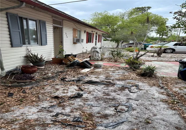 Photo 3 of Multi family home for sale at 638 E & 640 Palmetto Ave, Longwood, FL 32750 | MLS# O6424907 | Listing updated on 2026-08-11