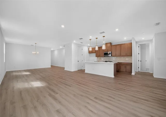 Photo 3 of Single family home for sale at 17637 Lake Star Rd, Winter Garden, FL 34787 | MLS# TB8528999 | Listing updated on 2026-08-30