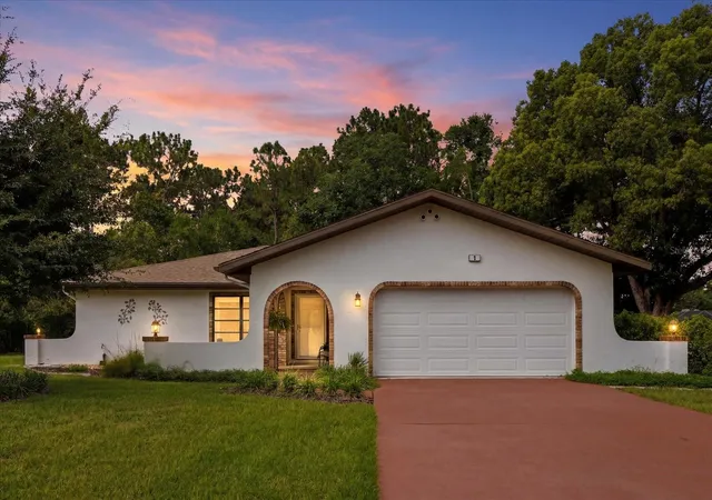 1st image of 5 Dahoon Dr, Homosassa, FL 34446 | MLS# W7887617