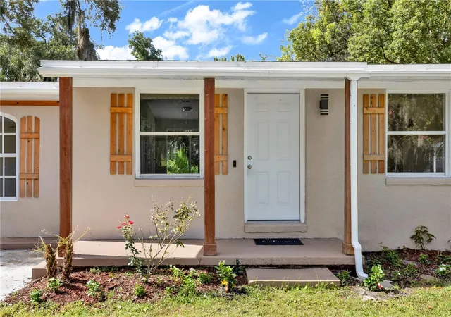 Photo 3 of Single family home for sale at 247 Toms Rd, Debary, FL 32713 | MLS# V4950193 | Listing updated on 2026-09-21
