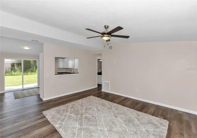 Photo 4 of Single family home for sale at 247 Toms Rd, Debary, FL 32713 | MLS# V4950193 | Listing updated on 2026-09-21
