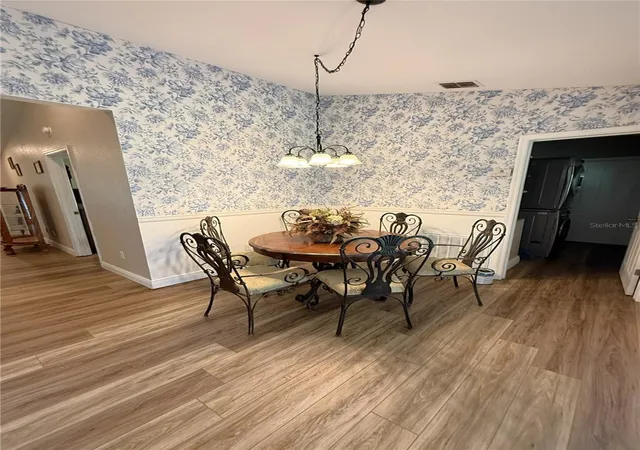 Photo 3 of Single family home for sale at 10 Emerald Trl, Ocala, FL 34472 | MLS# OM728424 | Listing updated on 2026-07-15