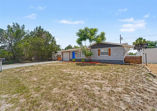 Photo 3 of Single family home for sale at 3555 Sheryl Hl Dr, Holiday, FL 34691 | MLS# O6424922 | Listing updated on 2026-09-25