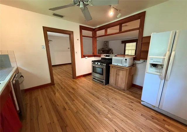 27th image of 1740 Nw 7th Ave, Gainesville, FL 32603 | MLS# GC541937