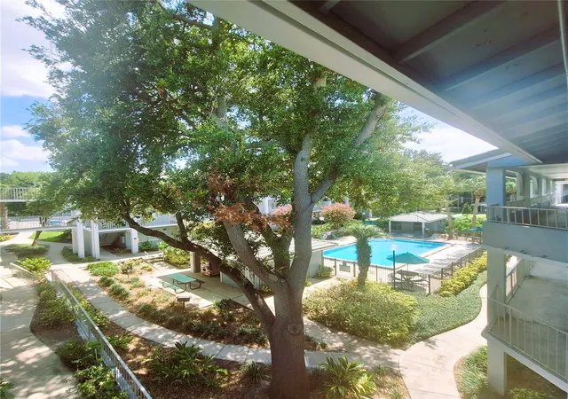 3rd image of 136 Blue Pointe Wy #350, Altamonte Springs, FL 32701 | MLS# V4950196